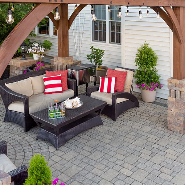 Patios-Cleaning-Services.jpeg<br />
